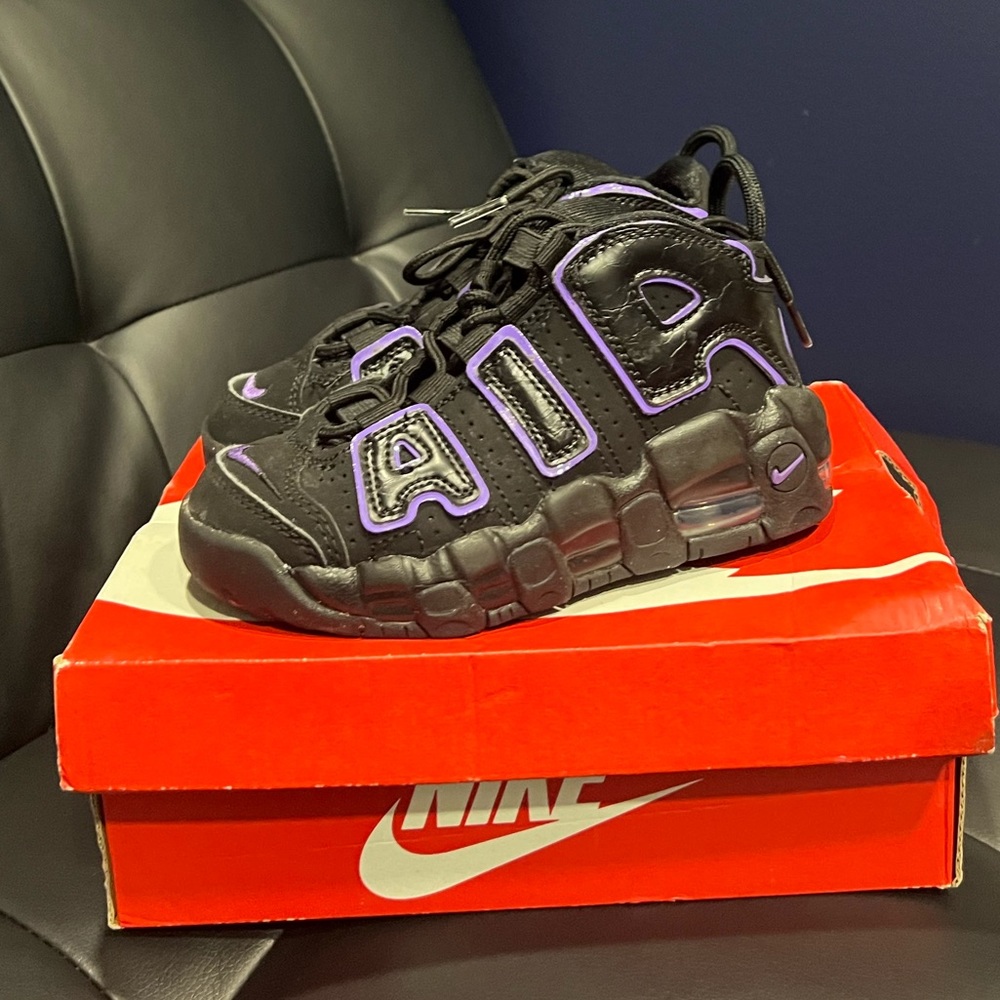 NIKE AIR MORE UPTEMPO
